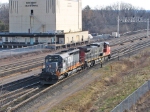 CN 6907 & CN 2505 HEAD INTO ALDERSHOT YARD FOR MORE CARS